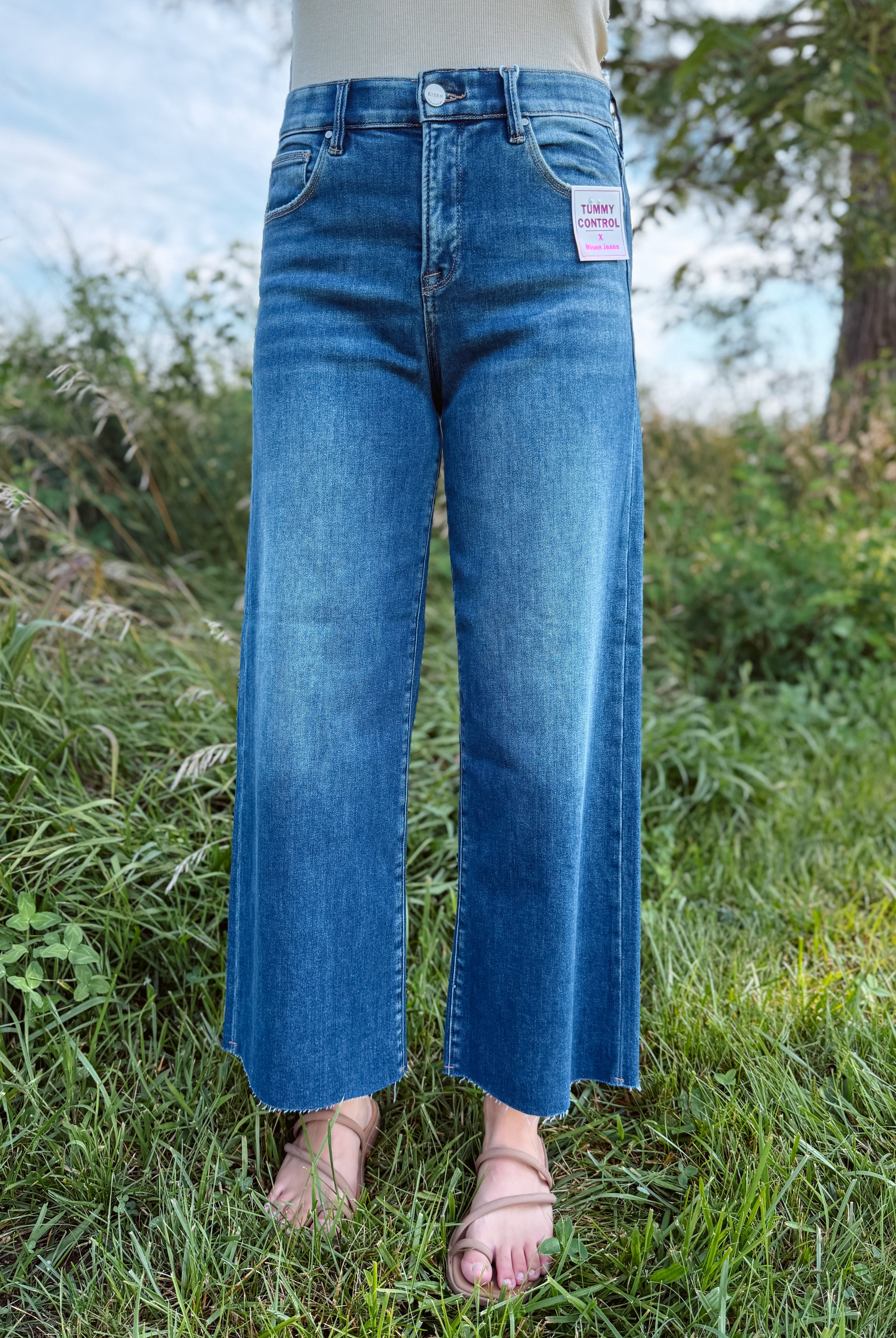 Happiness Trails Boutique - Risen jeans cropped dark wash denim