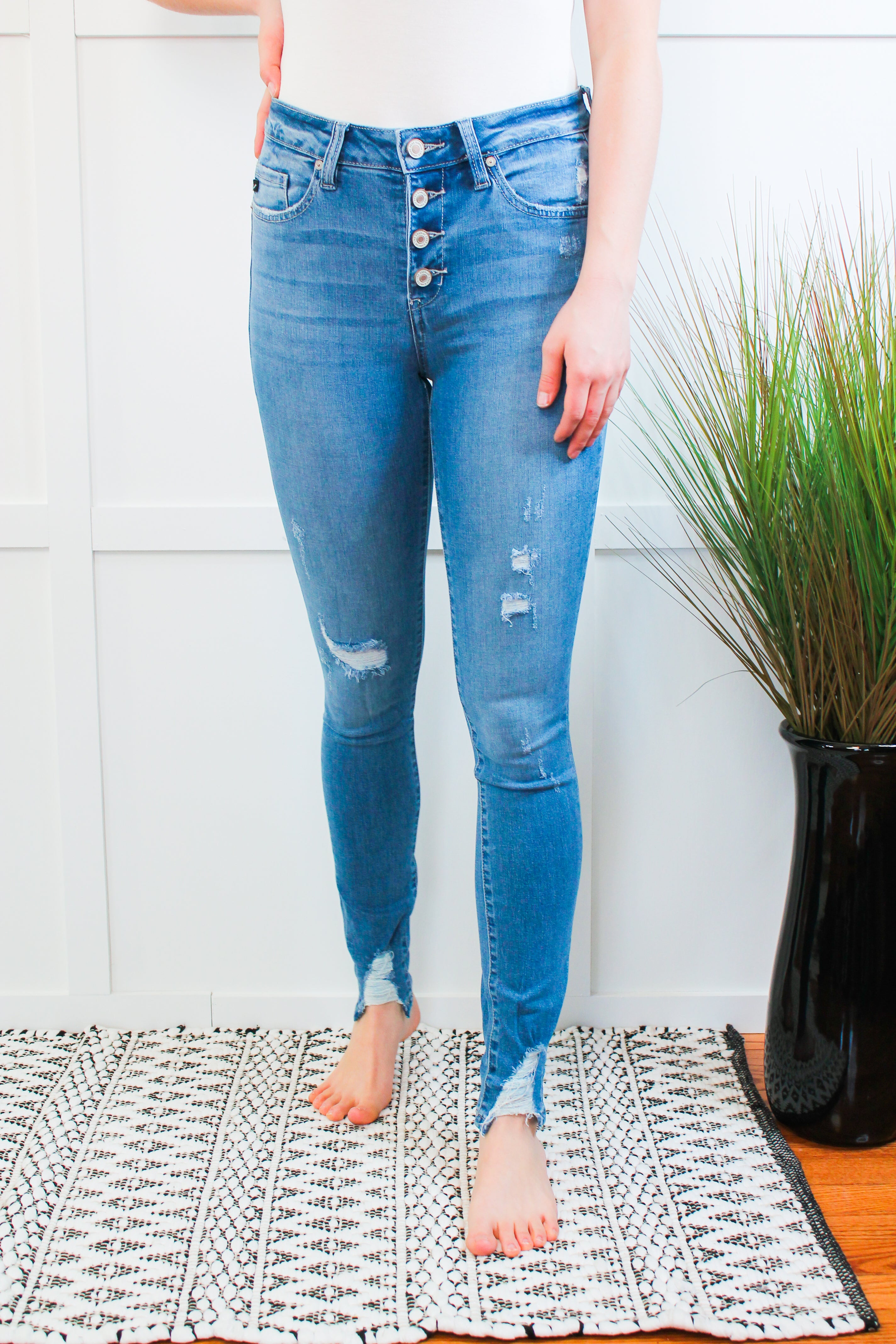 KanCan Medium Wash Distressed Jeans